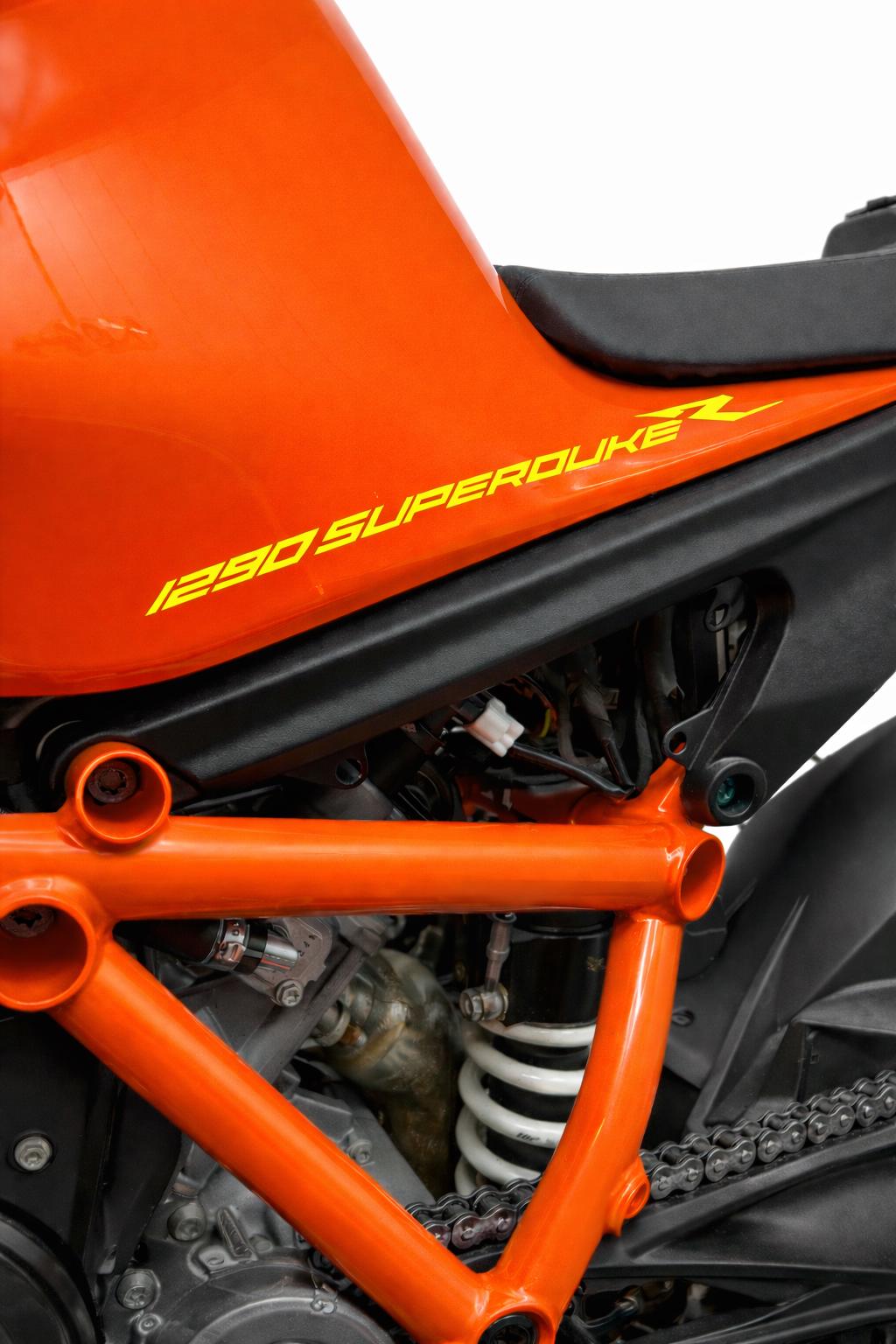 KTM 1290 Super Duke R 3.0 Sitzbank-Schriftzug Aufkleber (2020–2025)