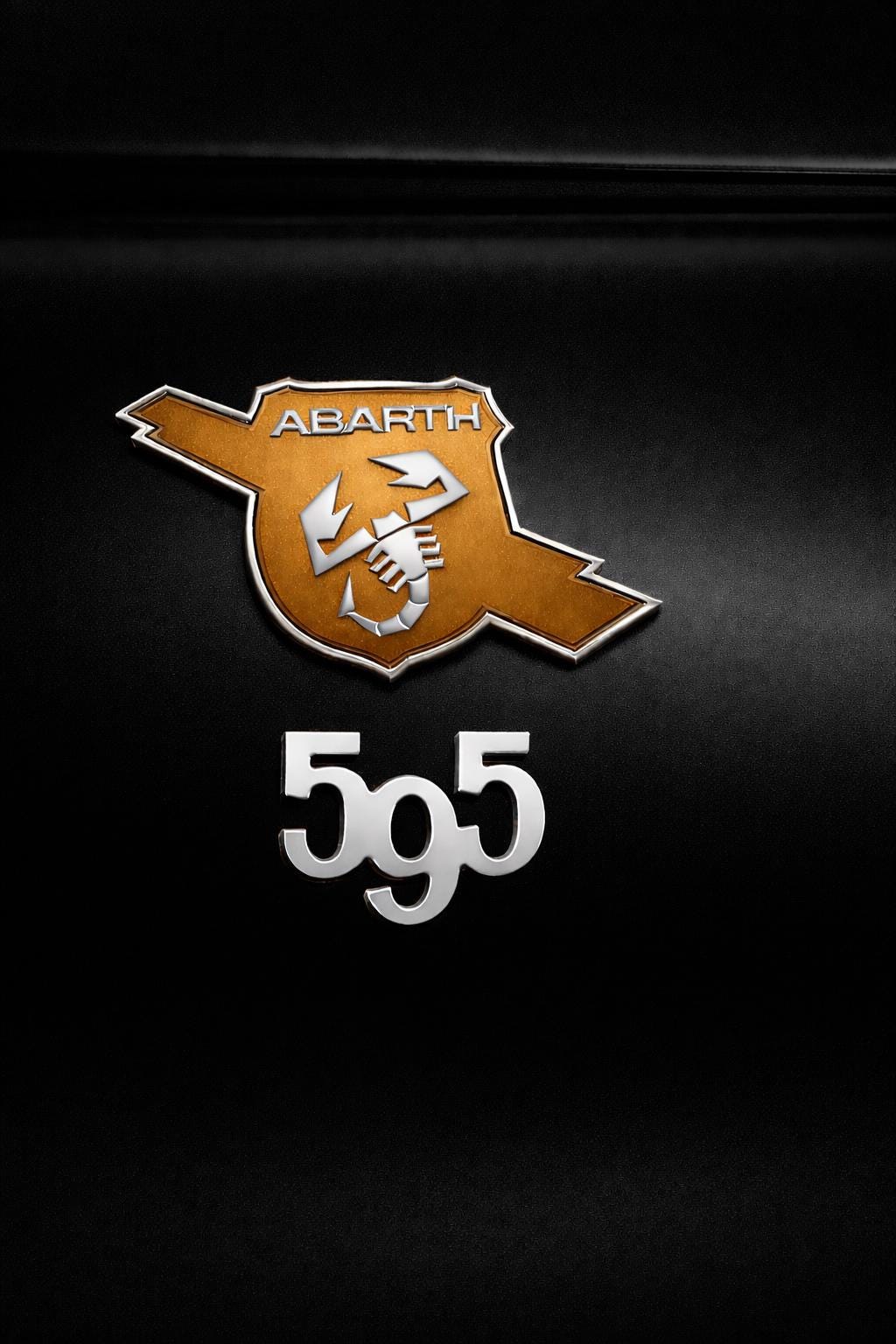 Fiat 500 Abarth Skorpion Emblem-Overlay Kotflügel – Wunschfarbe