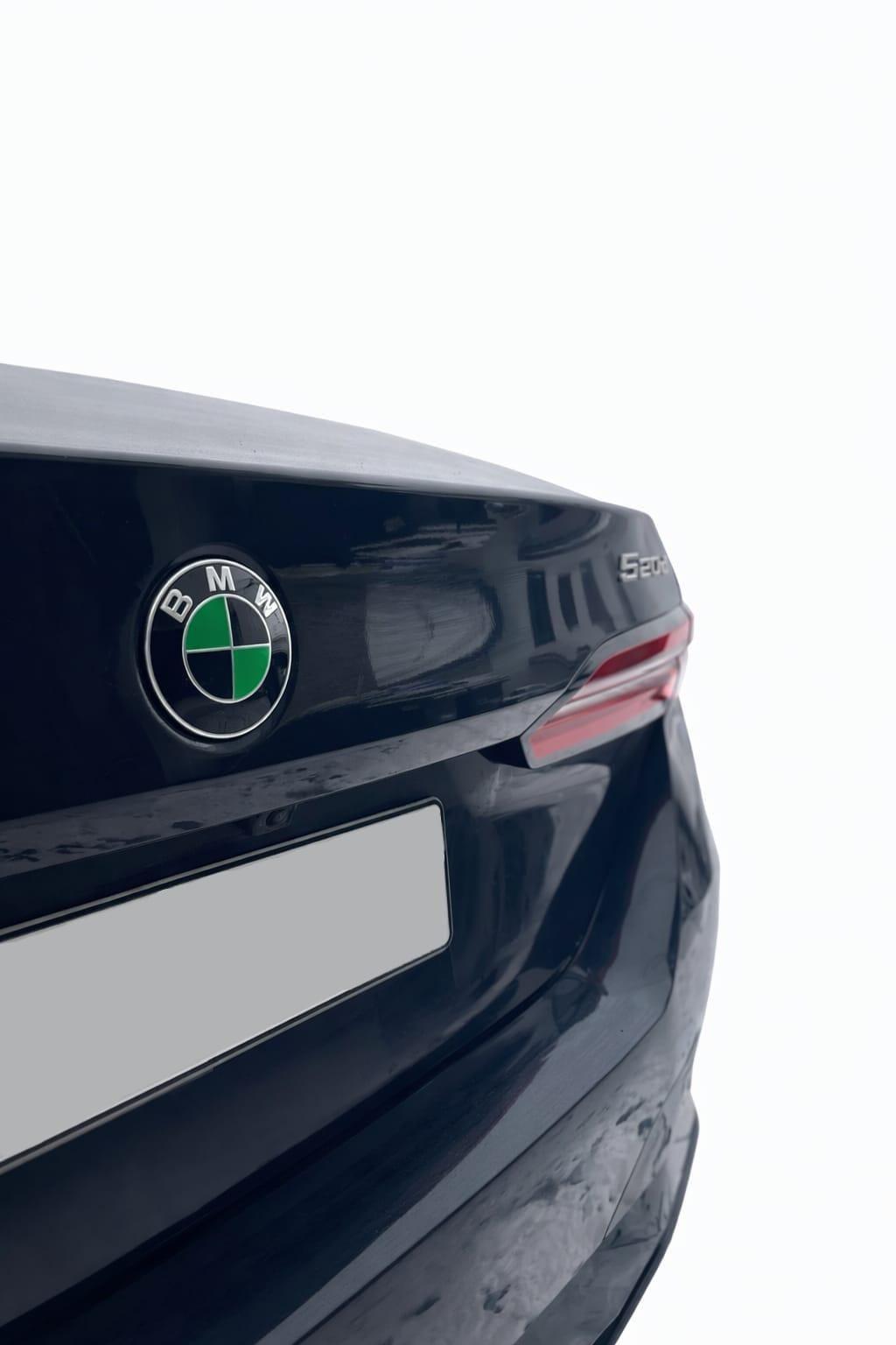 Emblem-Overlay Set für BMW (7-teilig) – Haube, Heck, Felgen & Lenkrad