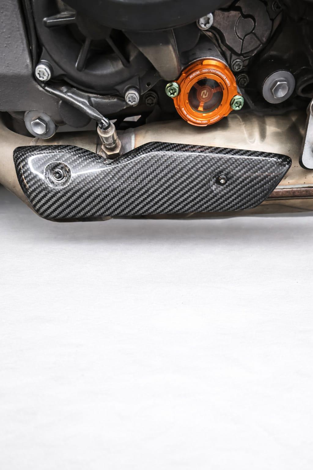 KTM 1290 Super Duke R 3.0 Carbon Mitteltopf-Schutz
