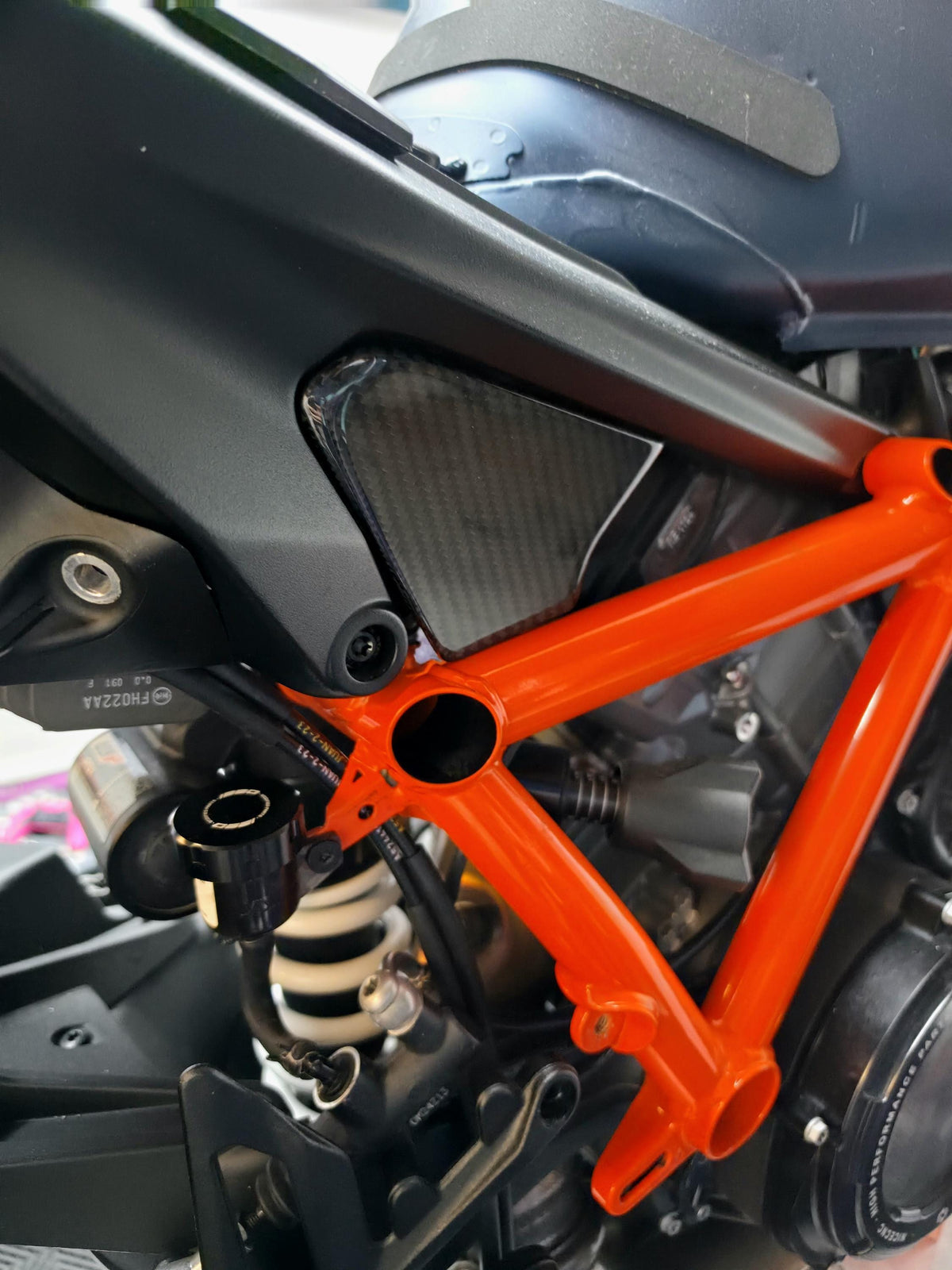 KTM 1290 Super Duke R 3.0 Carbon Rahmenabdeckung