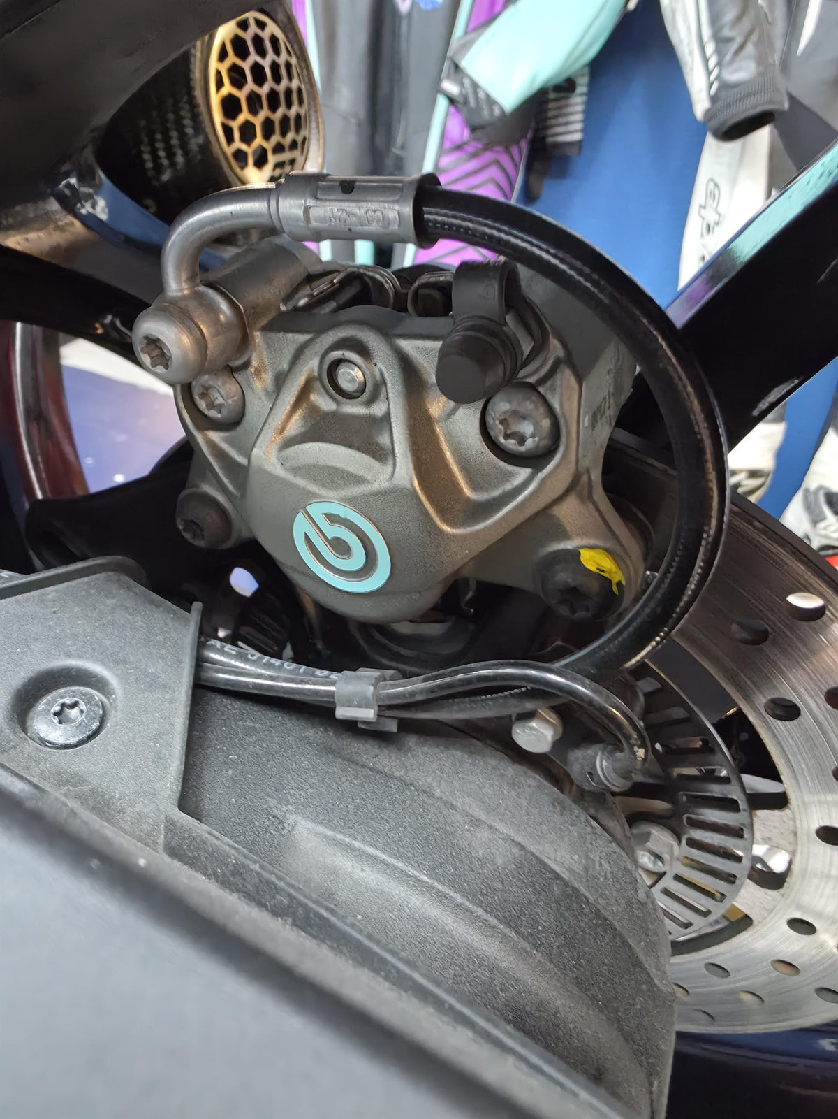 Bremssattel Aufkleber-Set für Brembo M40 / M50 / Stylema – Wunschfarbe