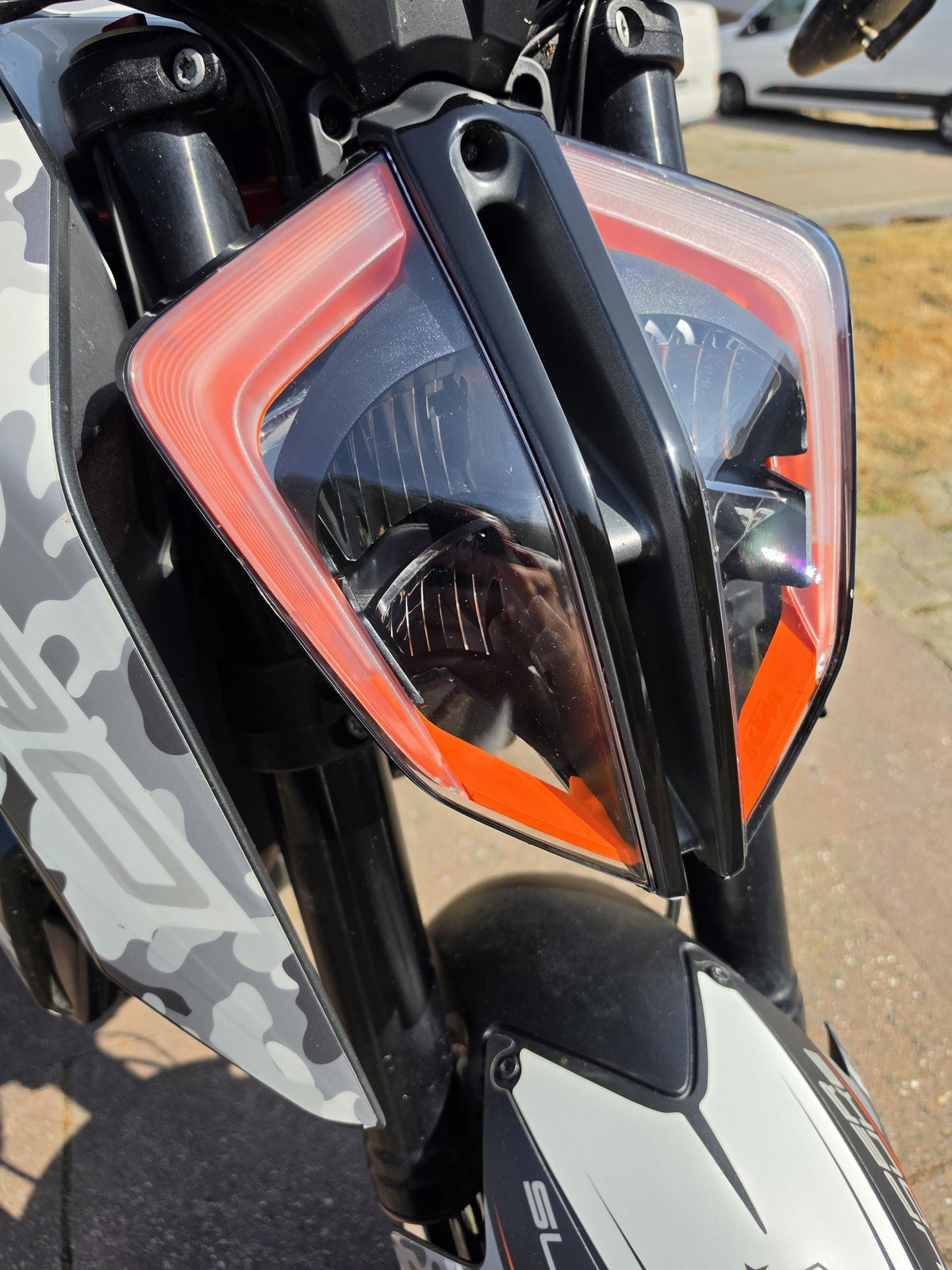 KTM 1290 Super Duke R 2.0 Scheinwerfer-Aufkleber Front (2017–2019)